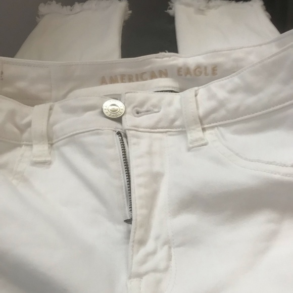 Like New Ripped Design White Jeggings Hi-Rise from American Eagle. - Picture 3 of 5